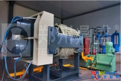 十九大報告中明確指出:&ldquo;建設生態文明是中華民族永續發展的千年大計&rdquo;,而污泥的無害化與資源化處置問題備受關注。&rdquo; 大環境下 污泥壓濾機廠家銷量出現新高峰